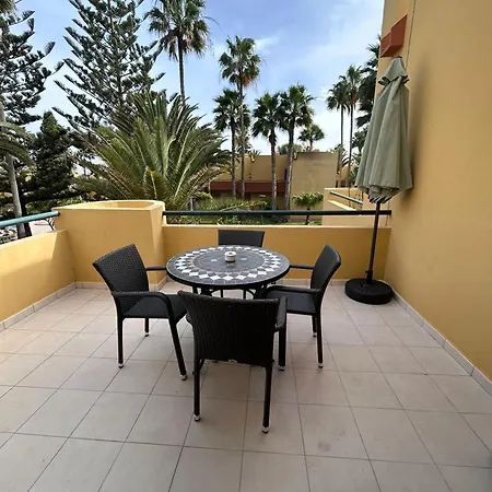 Apartamento Beach Apt With Fast Wifi *