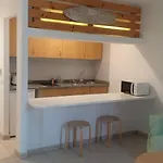 Διαμέρισμα With Fast Wifi