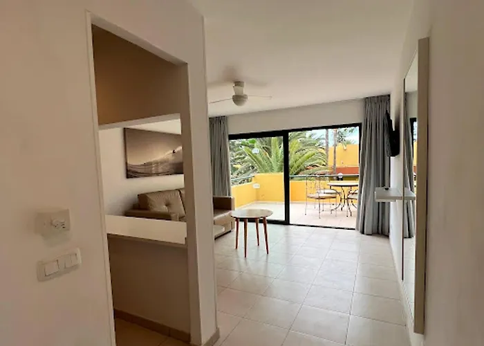 With Fast Wifi Apartment *