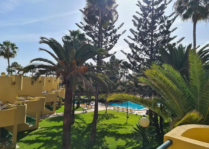 With Fast Wifi Apartment